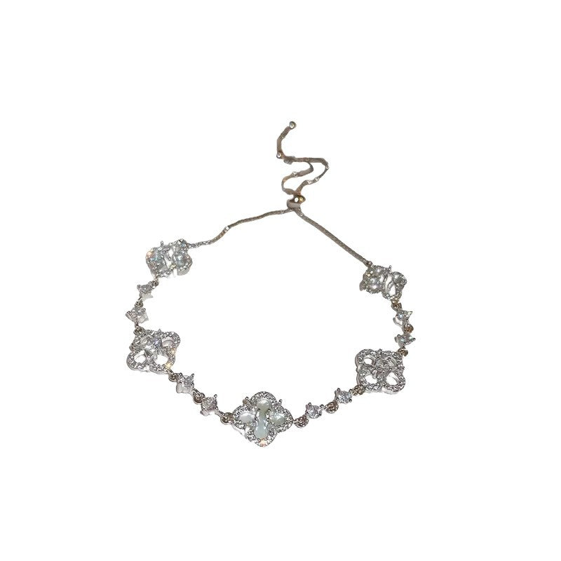 Women's Lucky Four-leaf Clover High-grade Super Flash Zircon Exquisite Adjustable Bracelet