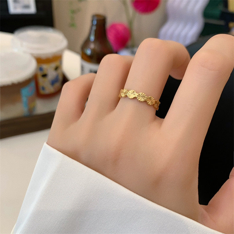 Round Slice Cut Flower Fashion Personality Ring