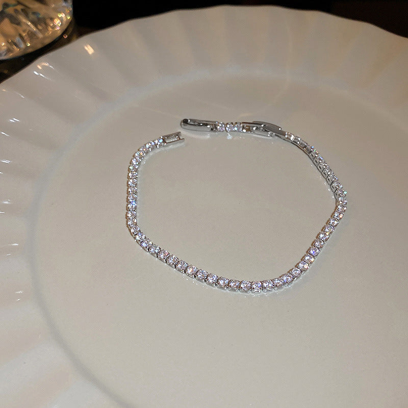 Women's Korean Geometric Round Zircon Light Luxury High-grade Stylish Simple Bracelets