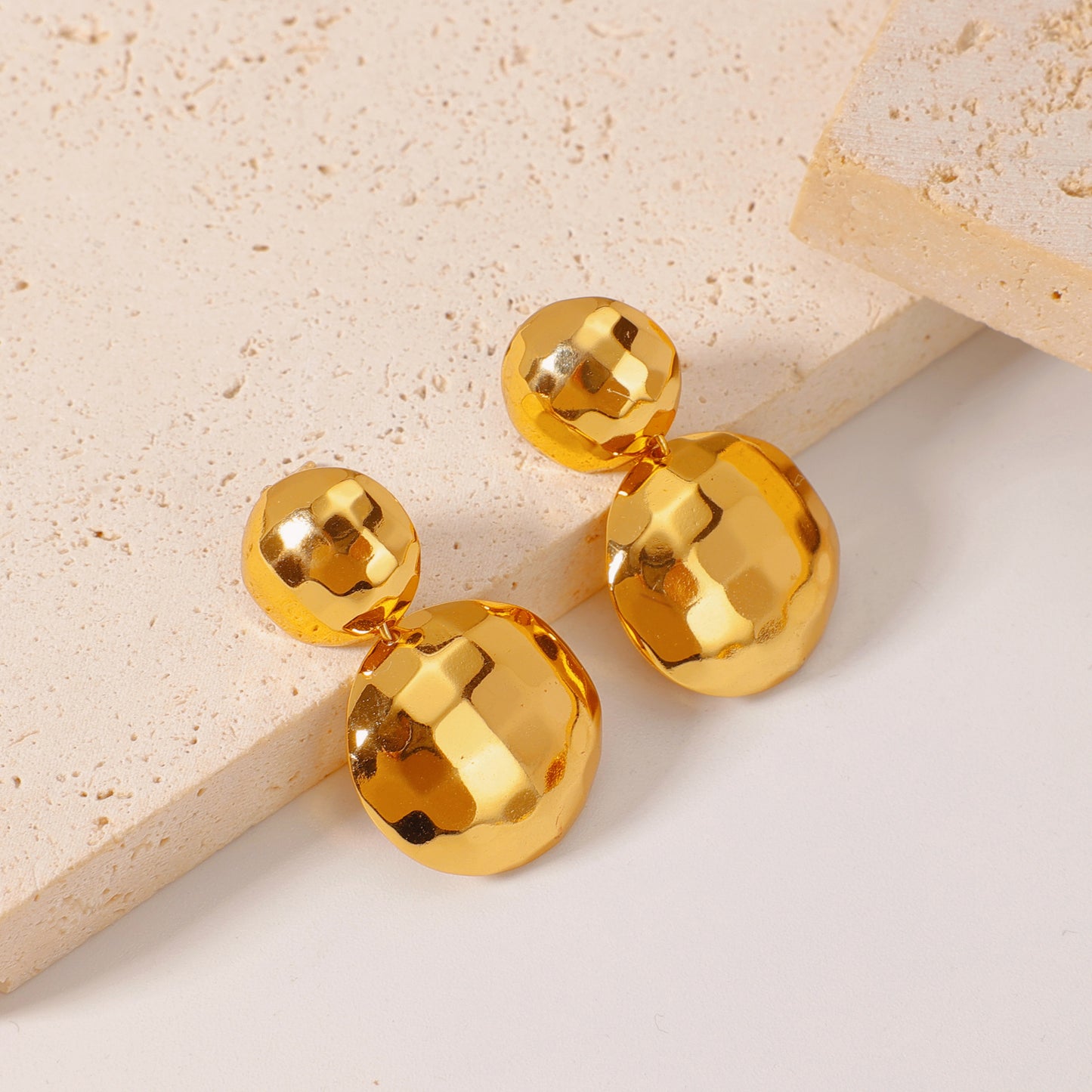 One Large Small Overlapping Stainless Steel Eardrops Gold Rings