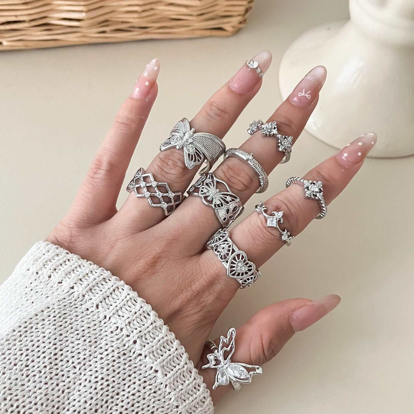 Women's Old Money Style Irregular Cross Hollow Out Open-end Zircon Unique Ring