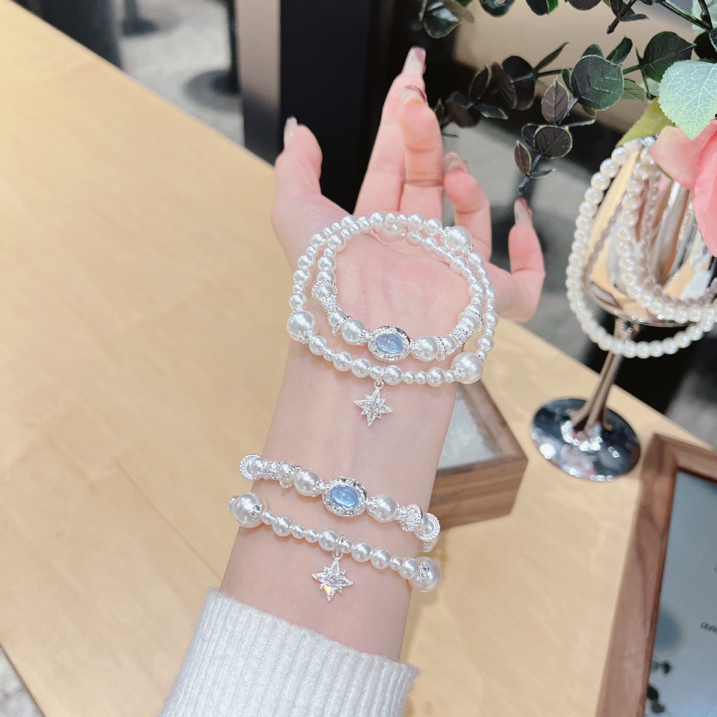 Women's Pearl Series Classic High-grade Temperament Style Bracelet