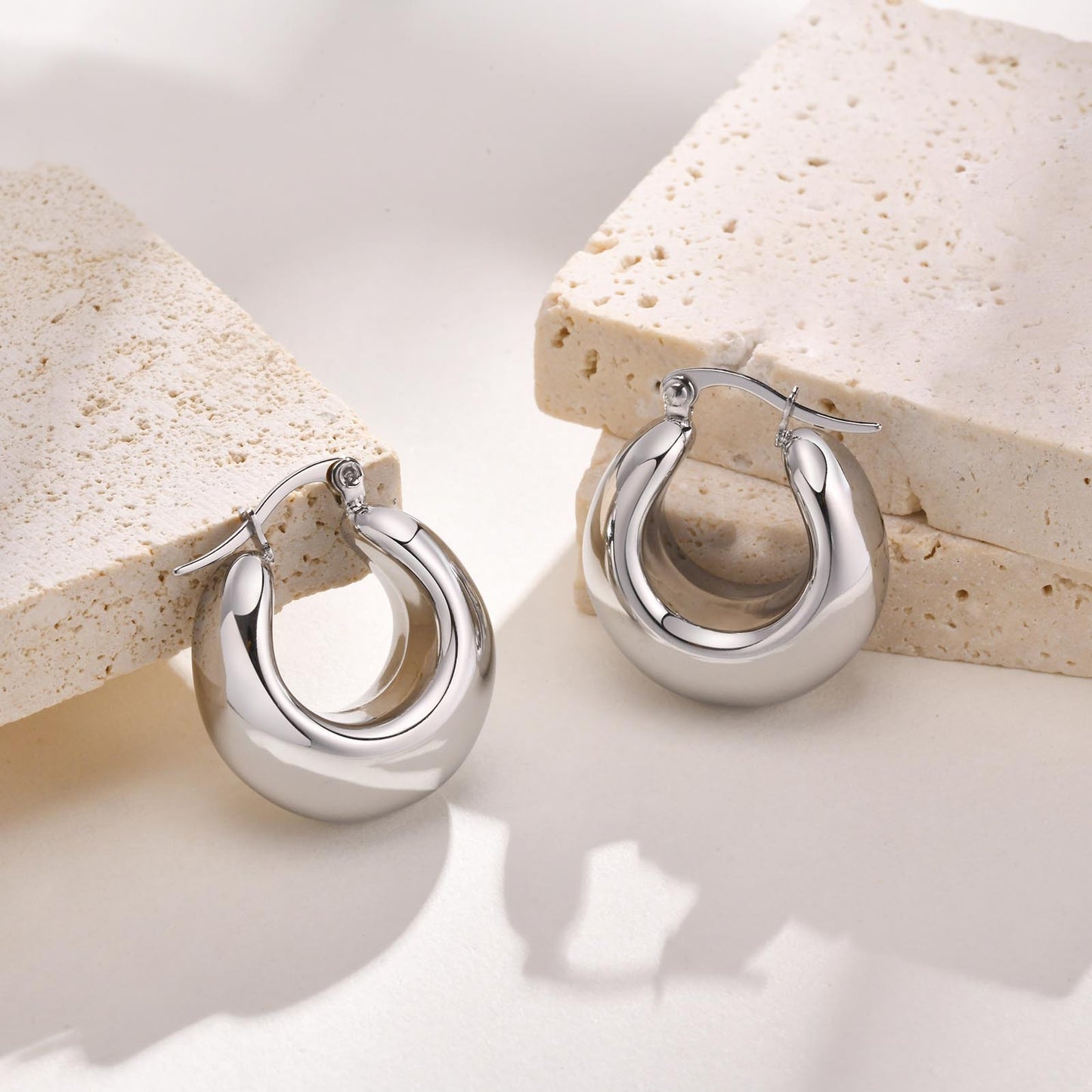 Exaggerated Stainless Steel Hollow Geometric U-shaped Curved Rings