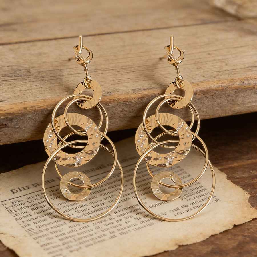 Women's Sier Needle Knotted Round Pleated Metal Tassel Stud Earrings