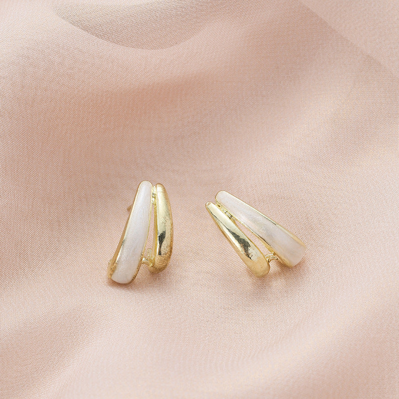 Women's Korean Simple Shaped Fashion Style Hollow Earrings