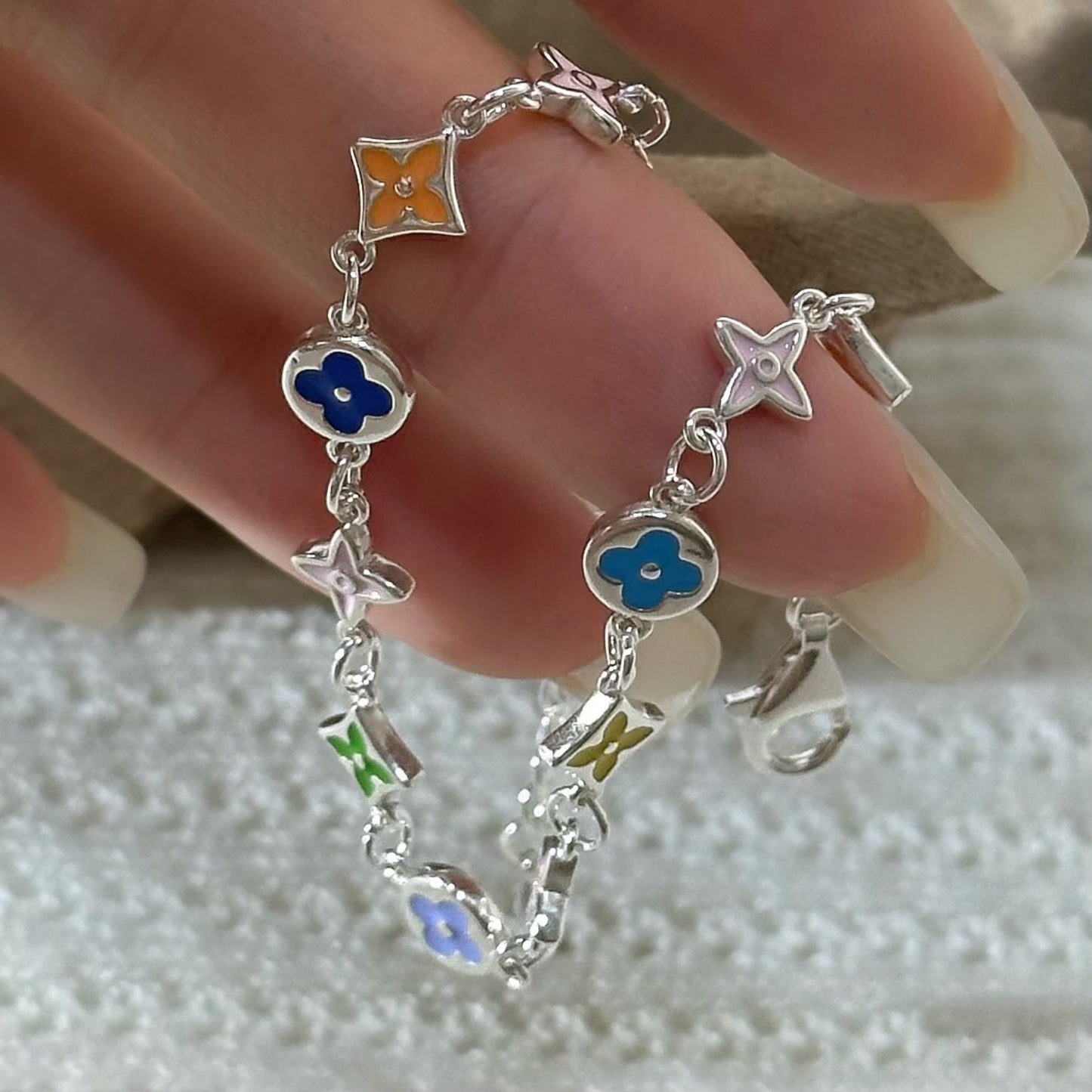 Women's Sier Summer Dopamine Enamel Ancient Flower Fashionable High-grade Light Bracelets