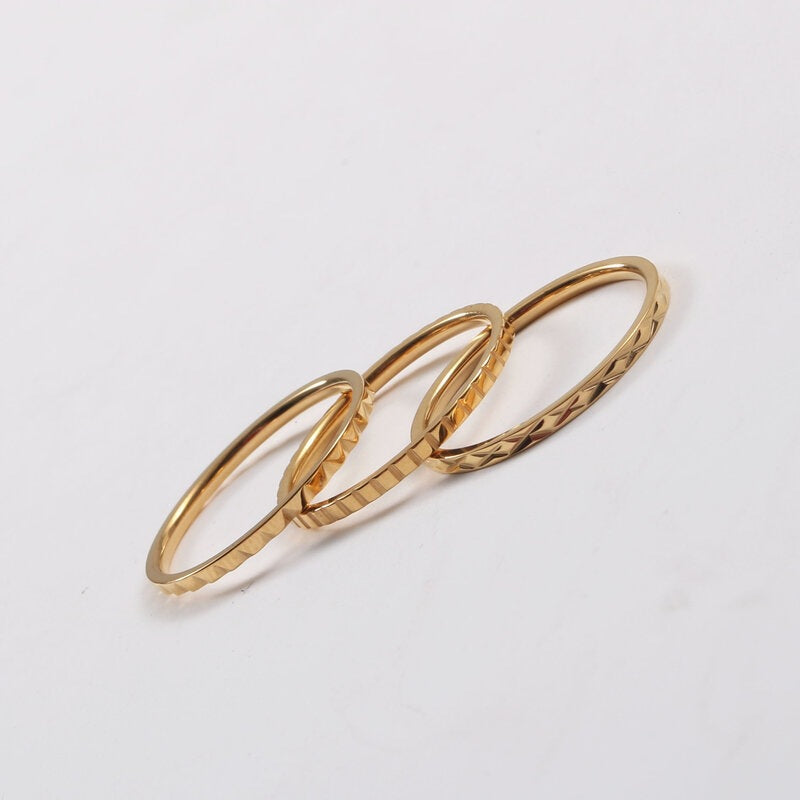 Thin Carved Pattern Titanium Steel Gold Rings