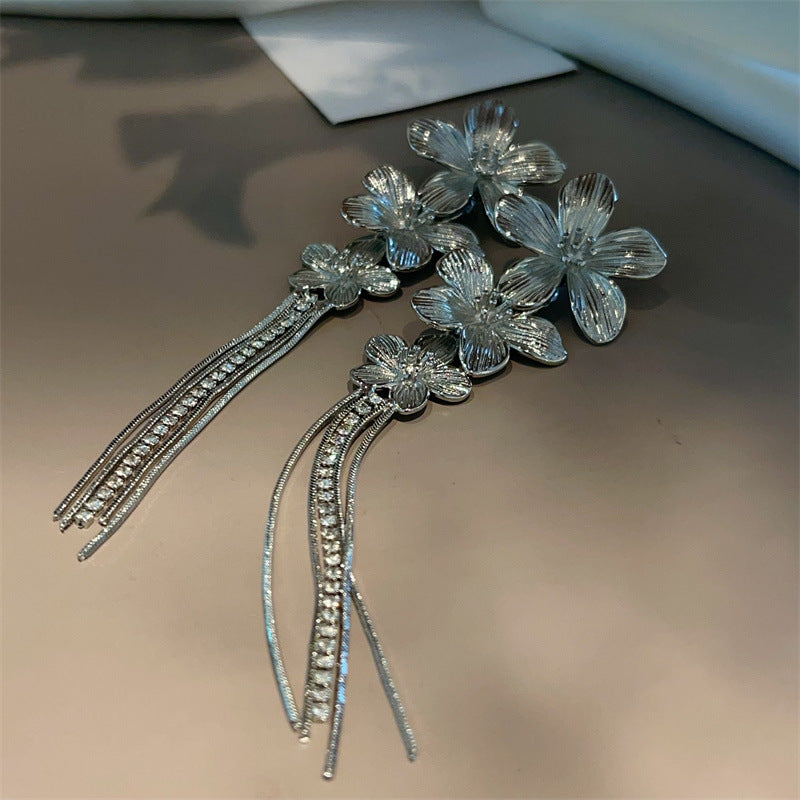 Design Metal Flowers Long Fringe Sweet Cool Earrings