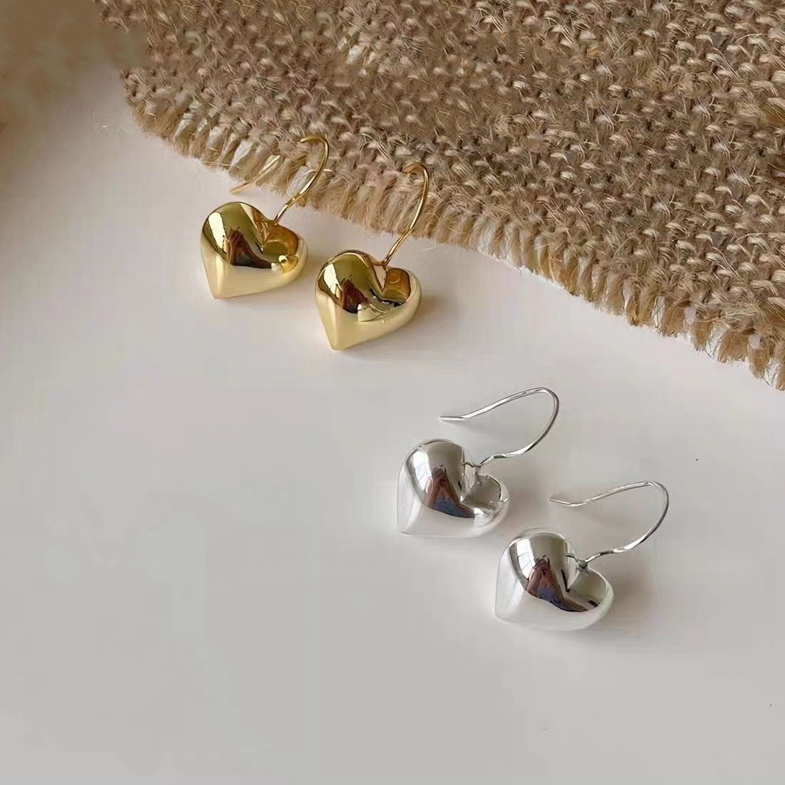 Women's Minority Three-dimensional Love Heart Fashion Design High Stud Earrings