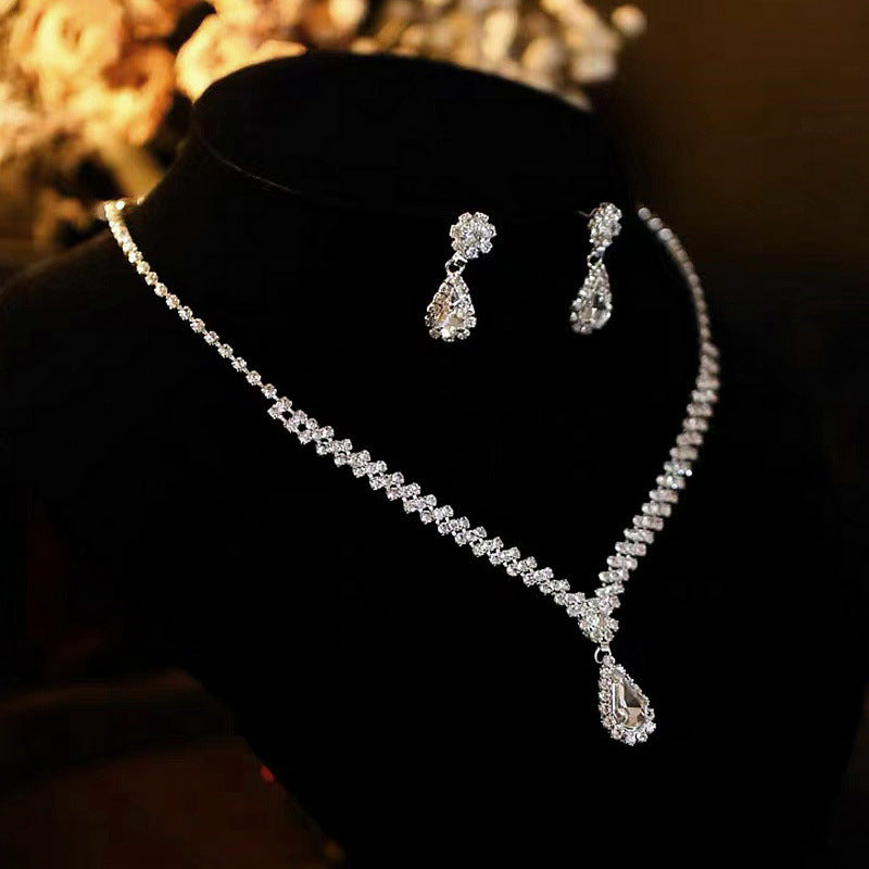 Women's Chain Suite Two-piece Water Drop Clavicle Dinner Necklaces