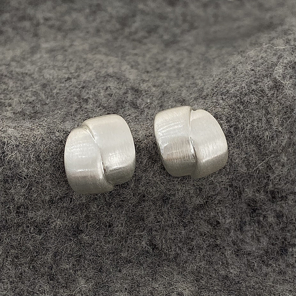 Brushed Golden Staggered High-grade Frosty Style Earrings