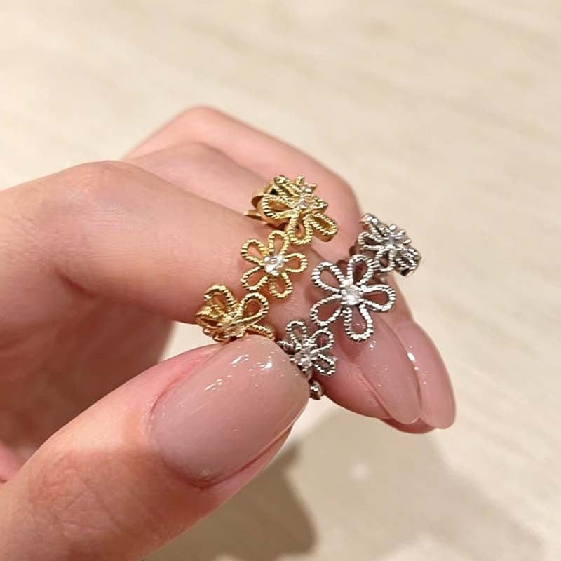 Women's Hollow Lace Flower Light Luxury High Ring