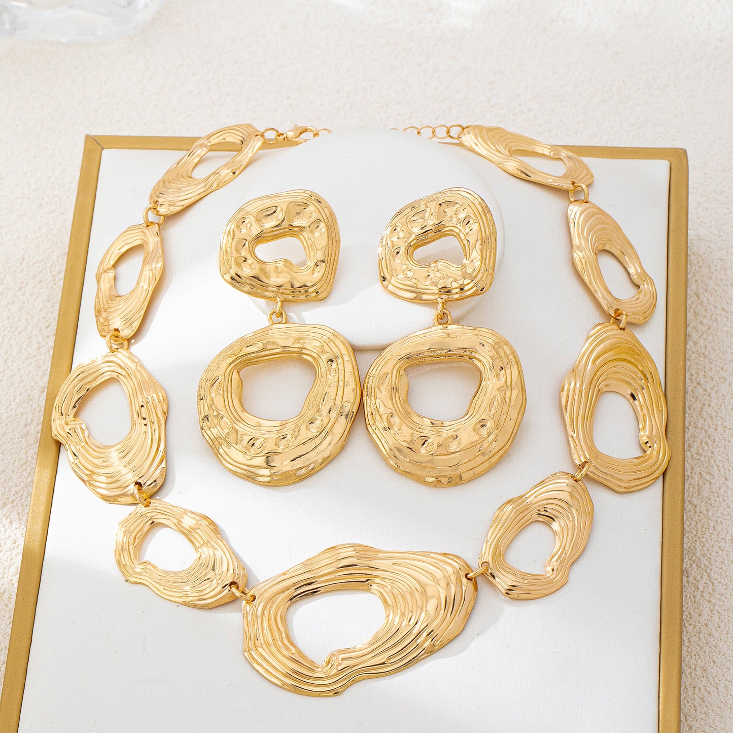 Irregular Hammered Golden Suite Niche Design Jewelry Set