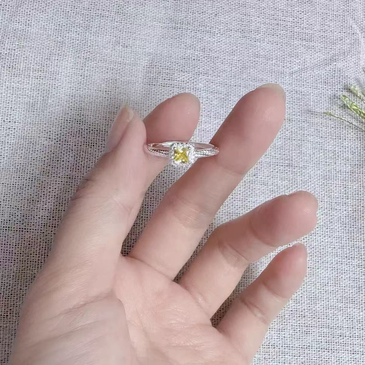 Sugar Female Affordable Luxury Fashion Elegant Shining Diamond Citrine Zircon Ring