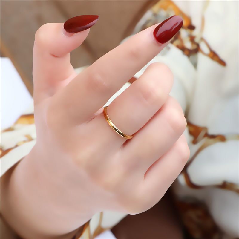 Women's Steel Colorfast Circle Simple Gold Glossy Rings