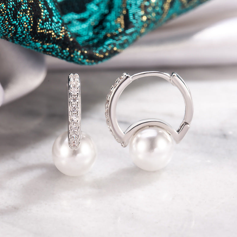 Fashion Simple Rhinestone Pearl Classic Style Temperament Earrings