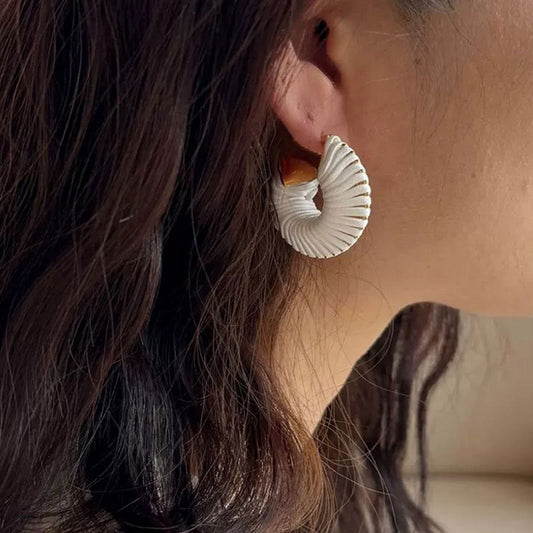 Shaped Thread Minority Fashion Design High Earrings