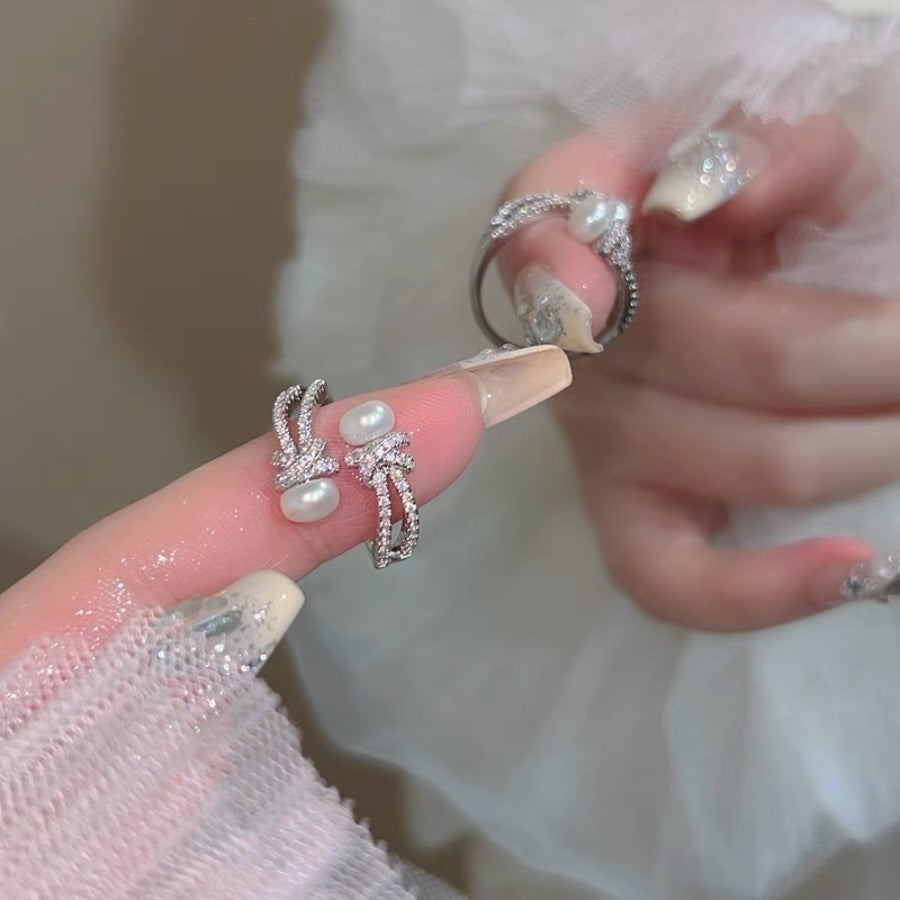 Women's Shining Diamond Steamed Bread Pearl Cross Gentle Temperament High Sense Ring