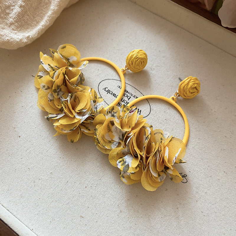 Women's Green Leaf Lily Yellow Series Tassel Light Luxury High-grade Sweet Rings