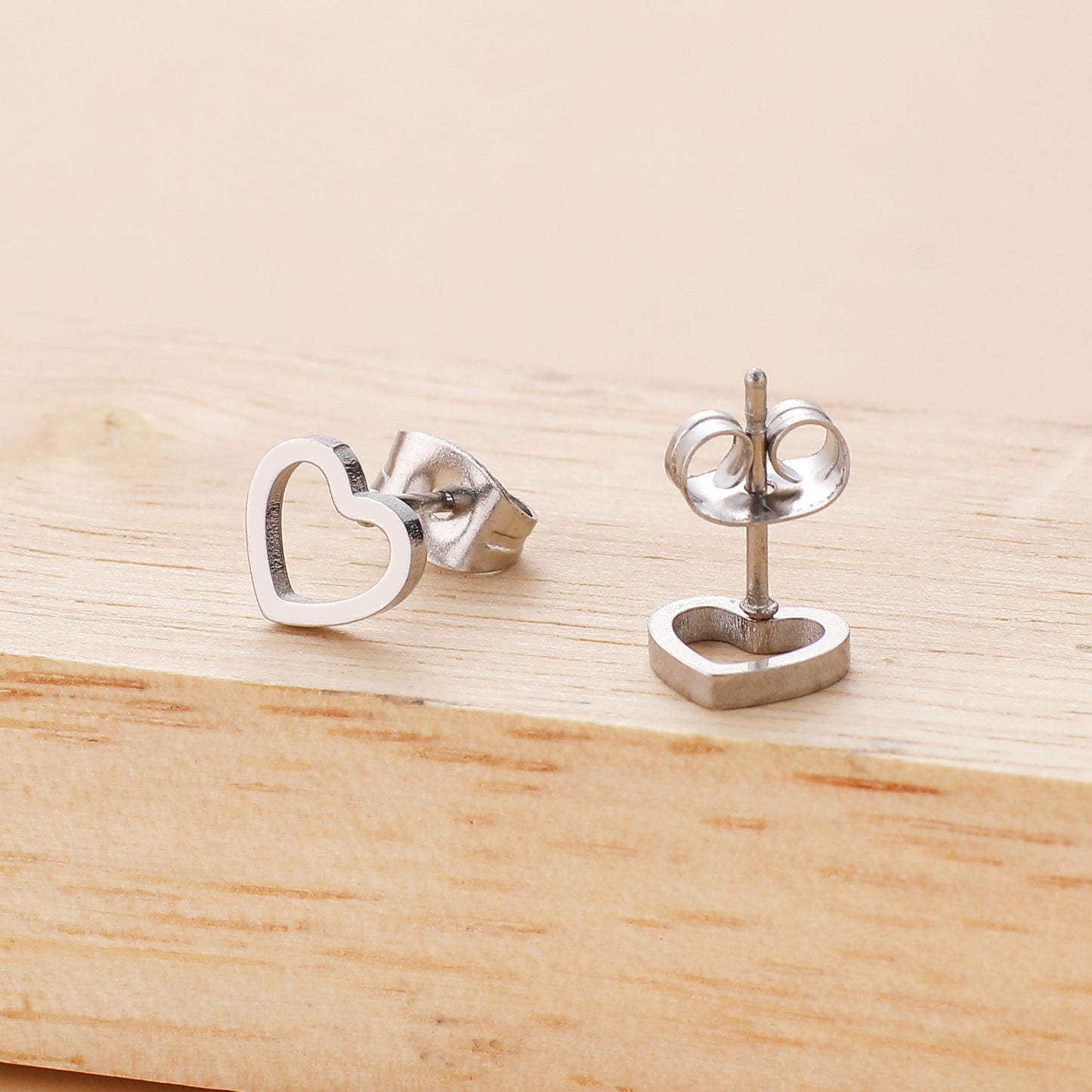 Stainless Steel Fashion Love Shape Simple Rings