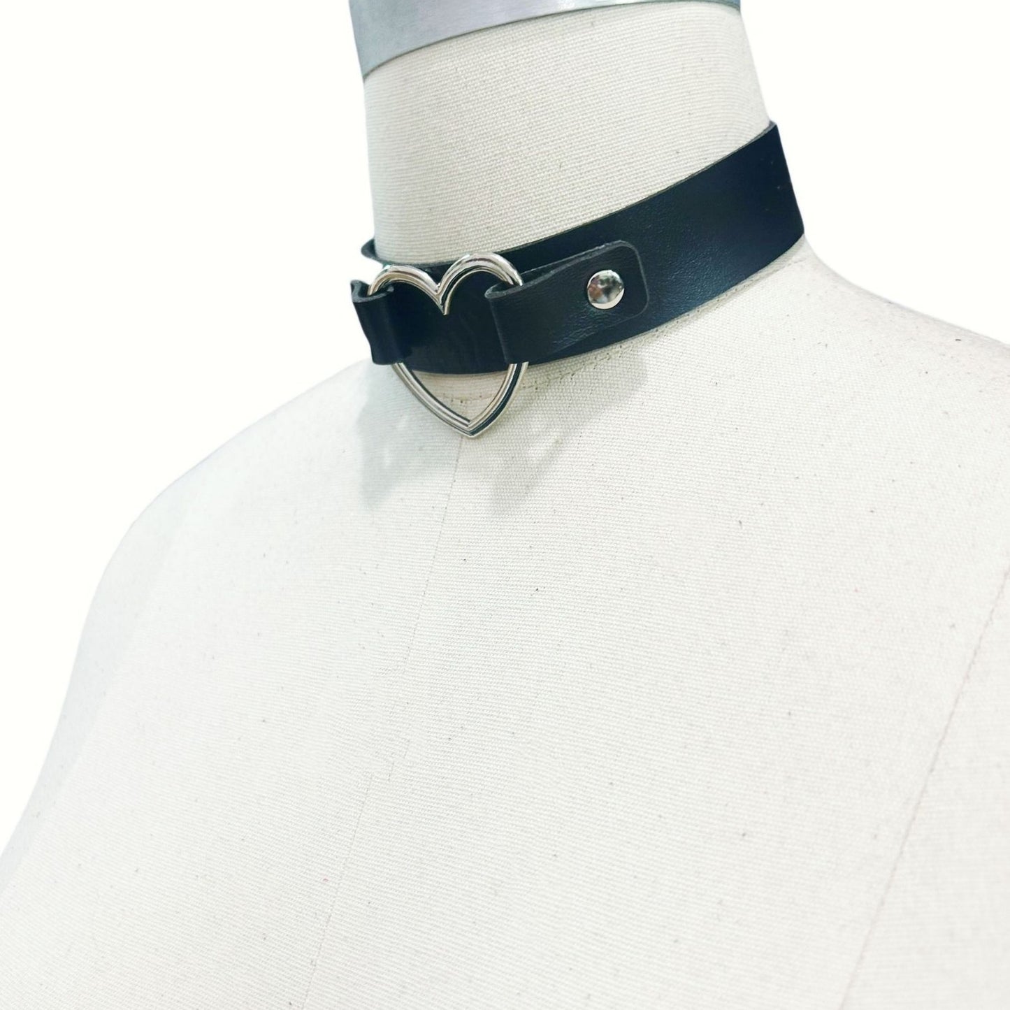Women's & Men's Selected Punk Street Shot Leather Heart Necklaces