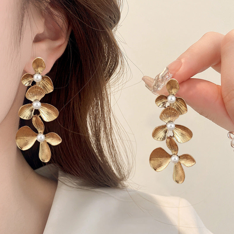 Long Alloy Flower Tassel Elegant Retro Stud Earrings