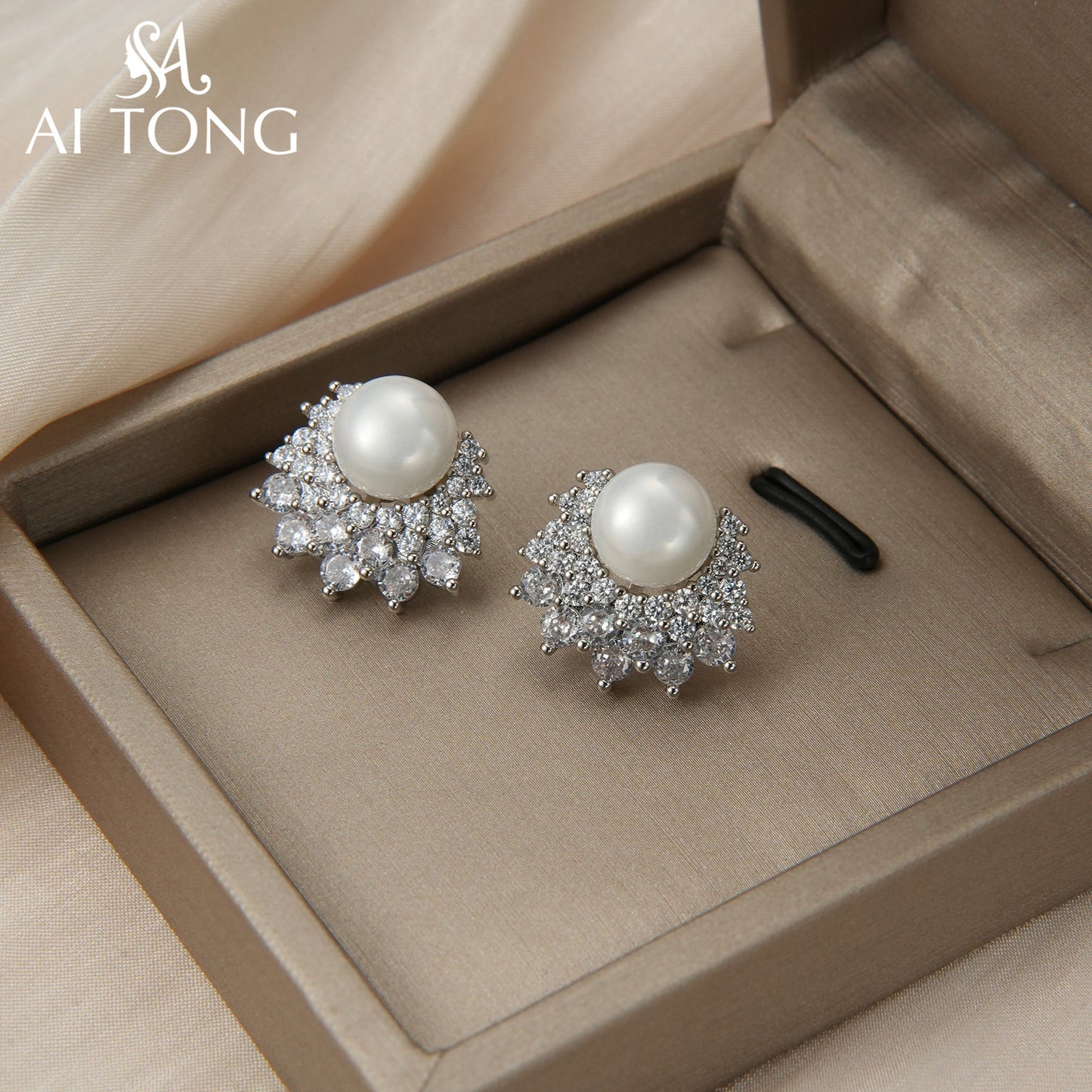 Elegant Pearl Shining Premium Delicate Gentle Temperament Earrings