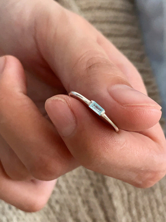 Cold Wind Ice Sea Blue Zircon Small Square Diamond Very Ring
