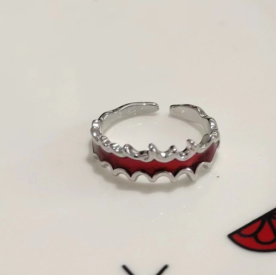 Design Flame Red Irregular Pleated French Open Rings