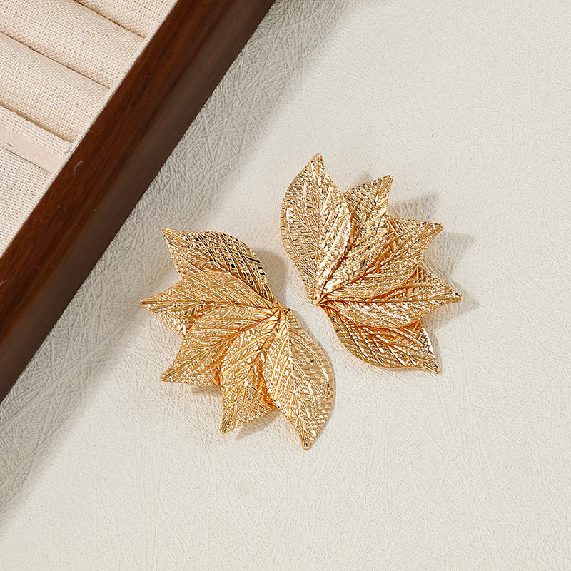 Personalized Exaggerated Three-dimensional Leaves Flower Lady Temperament Stud Earrings