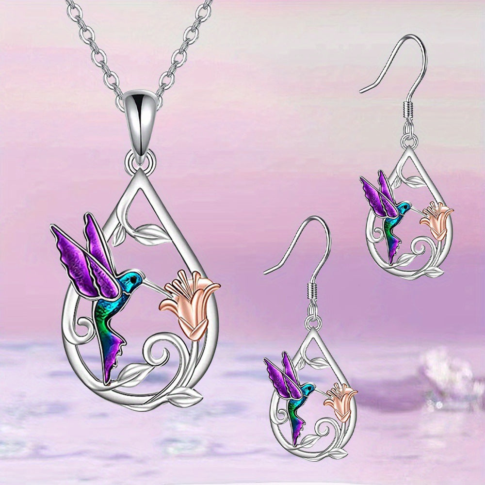 Cool Durable Stock Card Hummingbird Flower Necklaces
