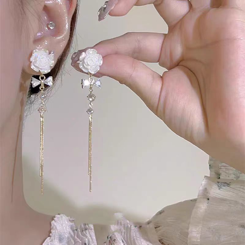 Fresh Butterfly Flower Light Luxury Long Earrings