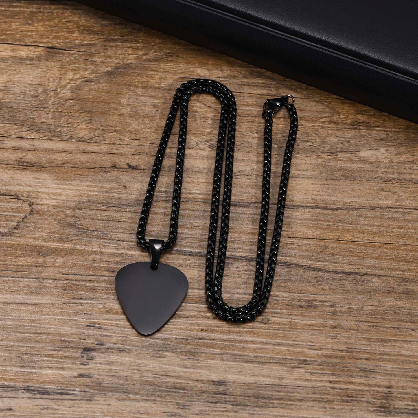 Stainless Steel Guitar Pick Can Carve Writing Necklaces