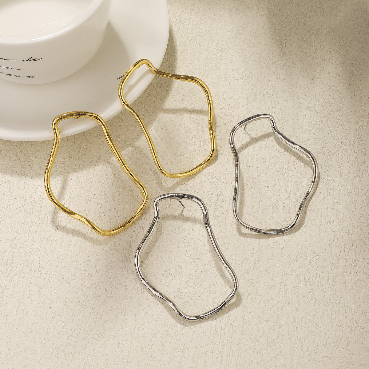 Retro Aloofness Style Geometric Irregular Fashion Earrings