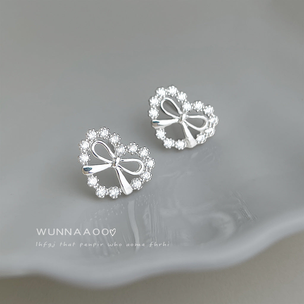 Inlaid Zircon Love Heart Fresh Sweet Stud Earrings