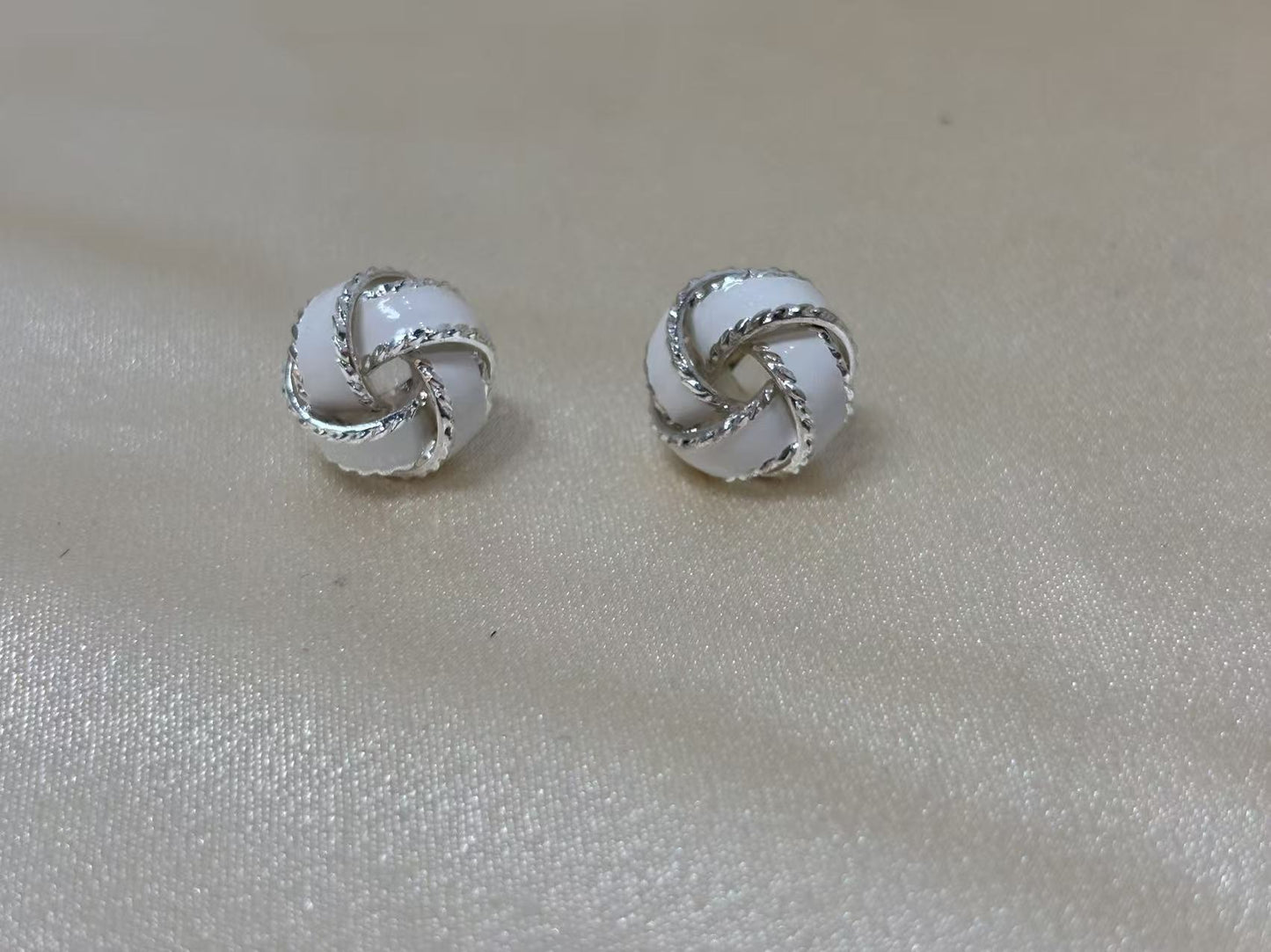 Women's Retro Elegant Drip Glazed Twist For Design High-grade Gentle Rings