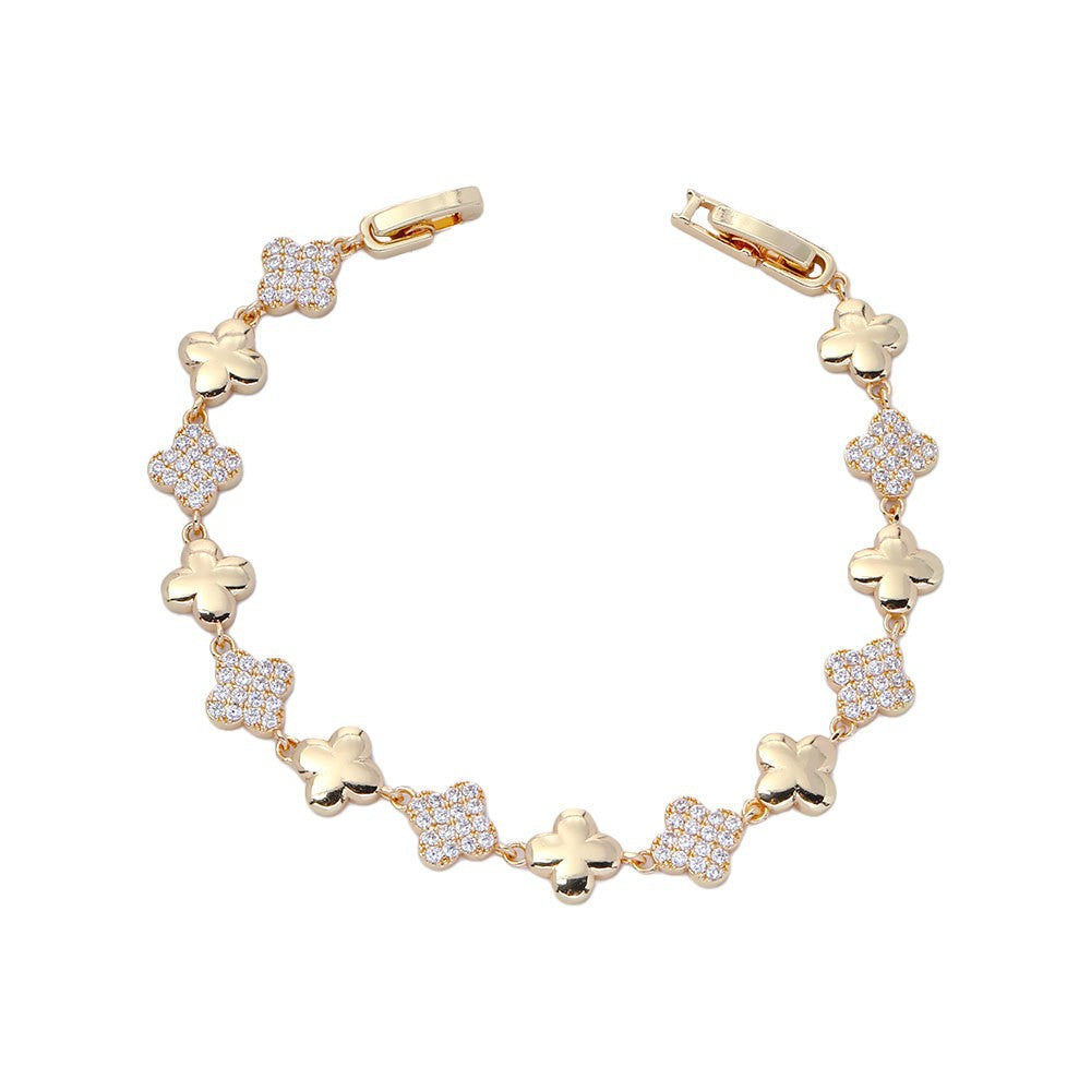 Women's Clover Light Luxury Exquisite High-grade Retro Fashion Jewelry Set