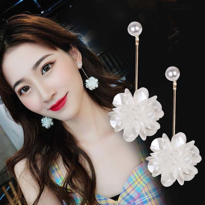 Women's Happy Duo Sweet Three-dimensional Flower Pearl Temperament Long Wild Earrings