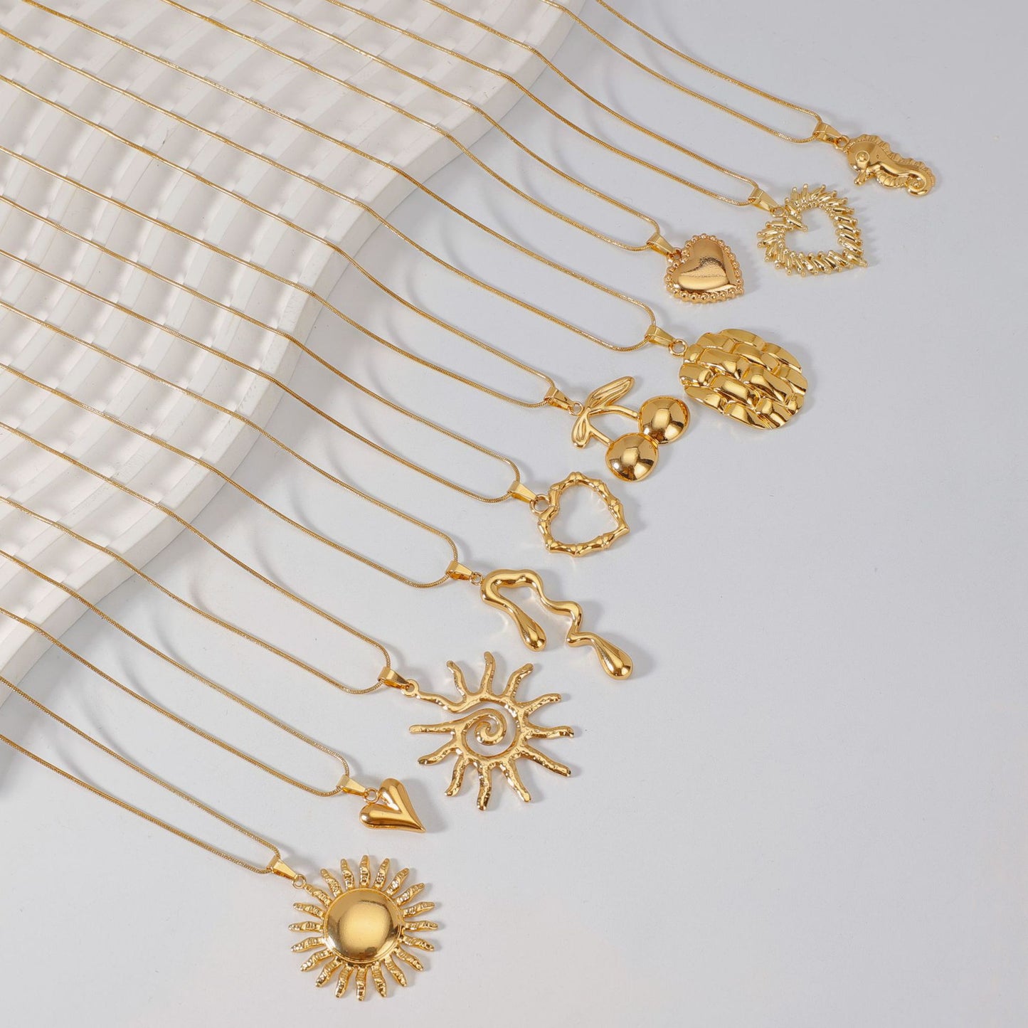 Titanium Steel Stainless Fashion Simple Light Luxury Gold Pendants