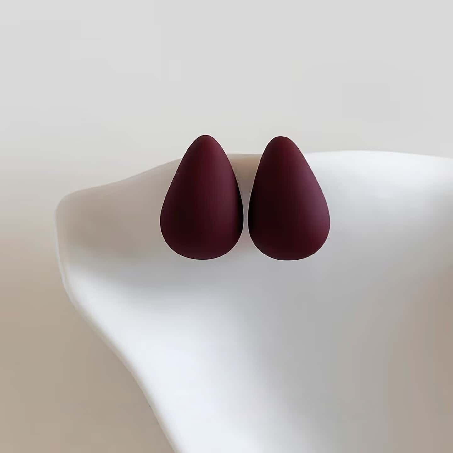 Retro Red Water Drop Ear Simplicity Rings
