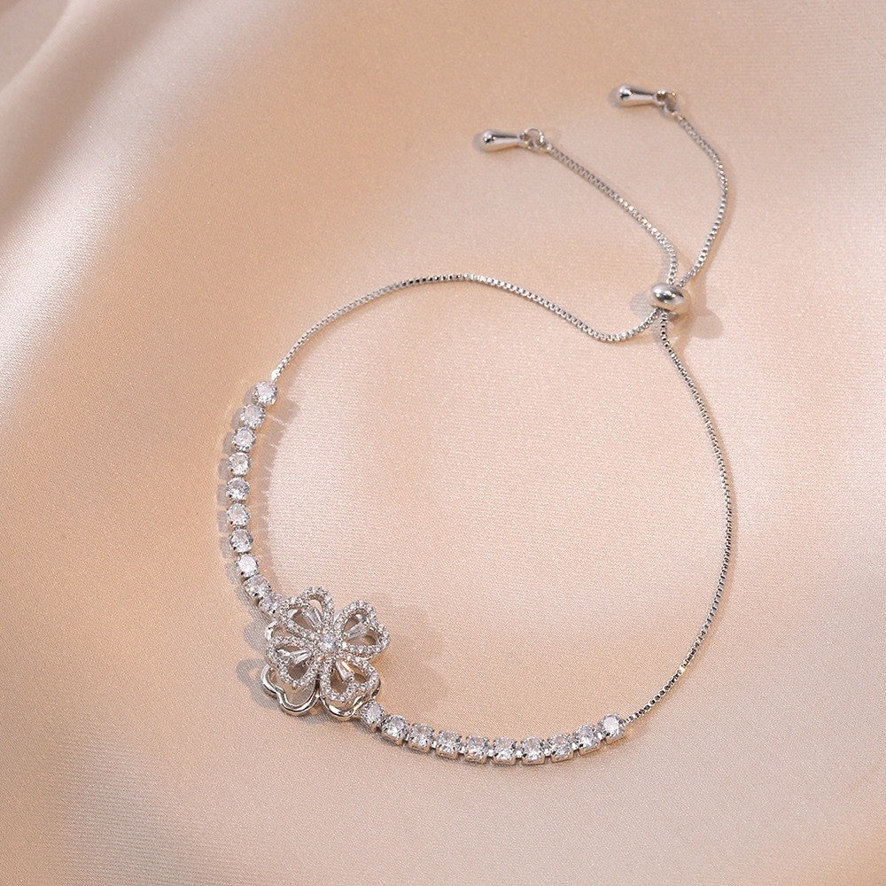 Female Five Petal Flower Fashion Bauhinia Rotatable Bracelet