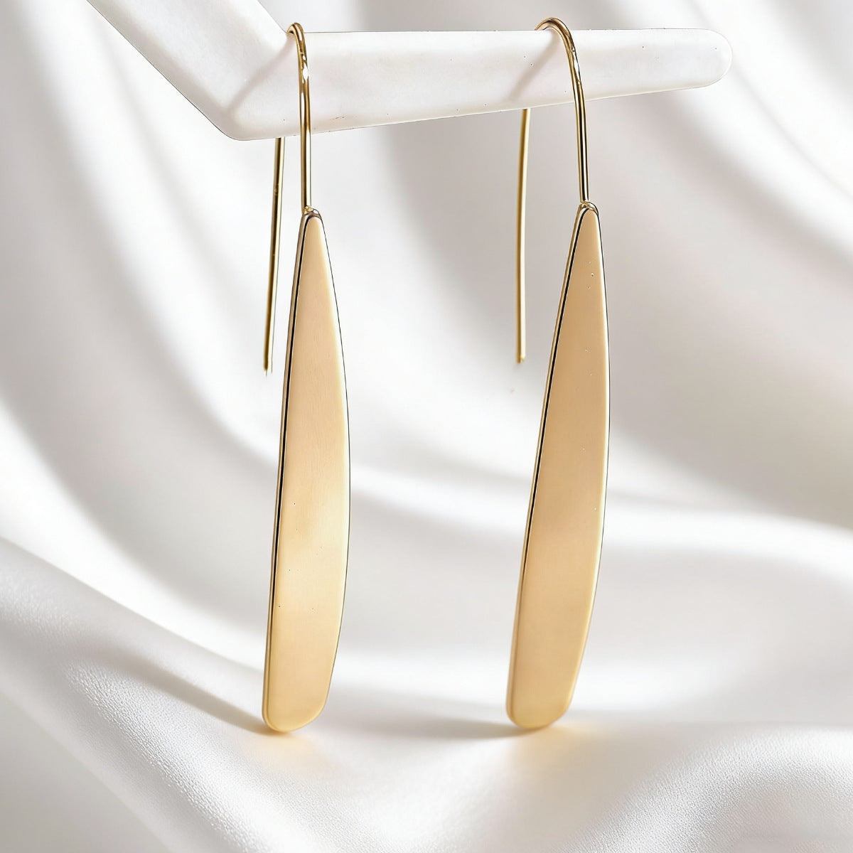 Geometric Stylish Glossy Light Luxury High Sense Design Ear Earrings