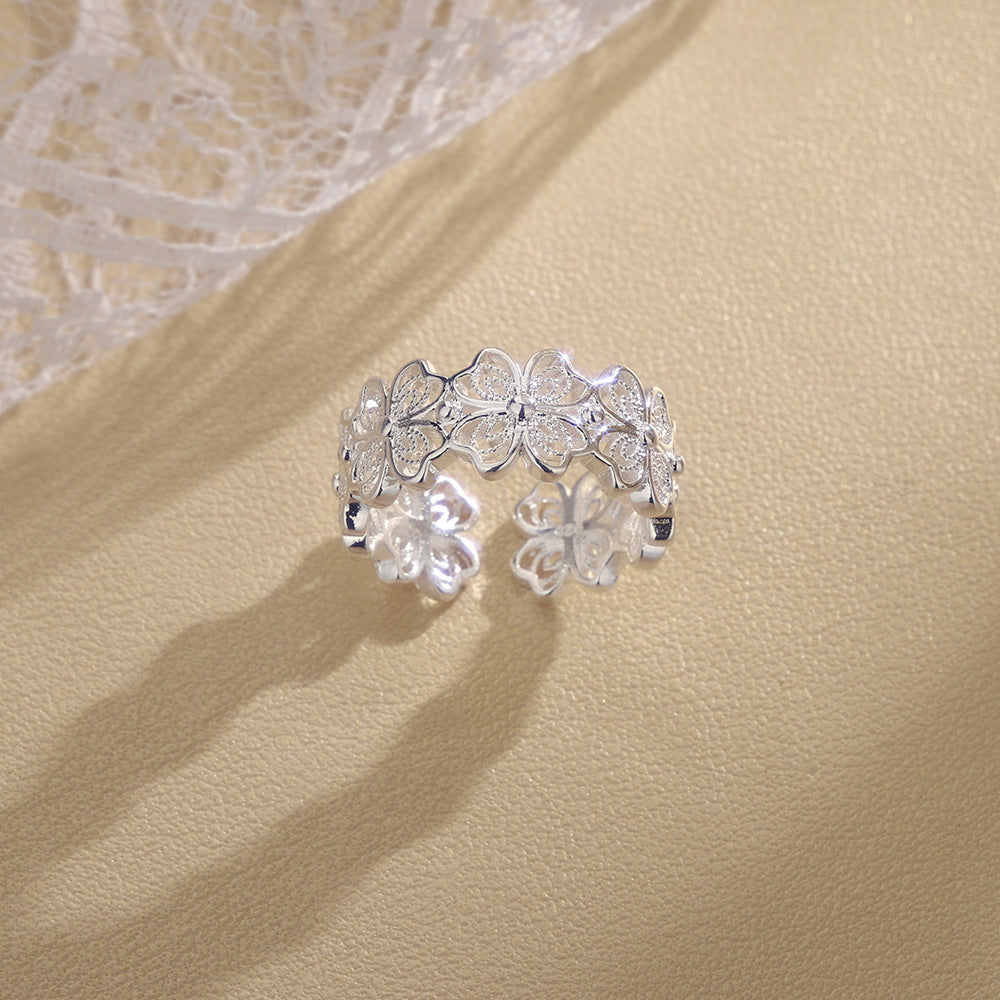 Niche Hollow Female Lace Clover Index Rings