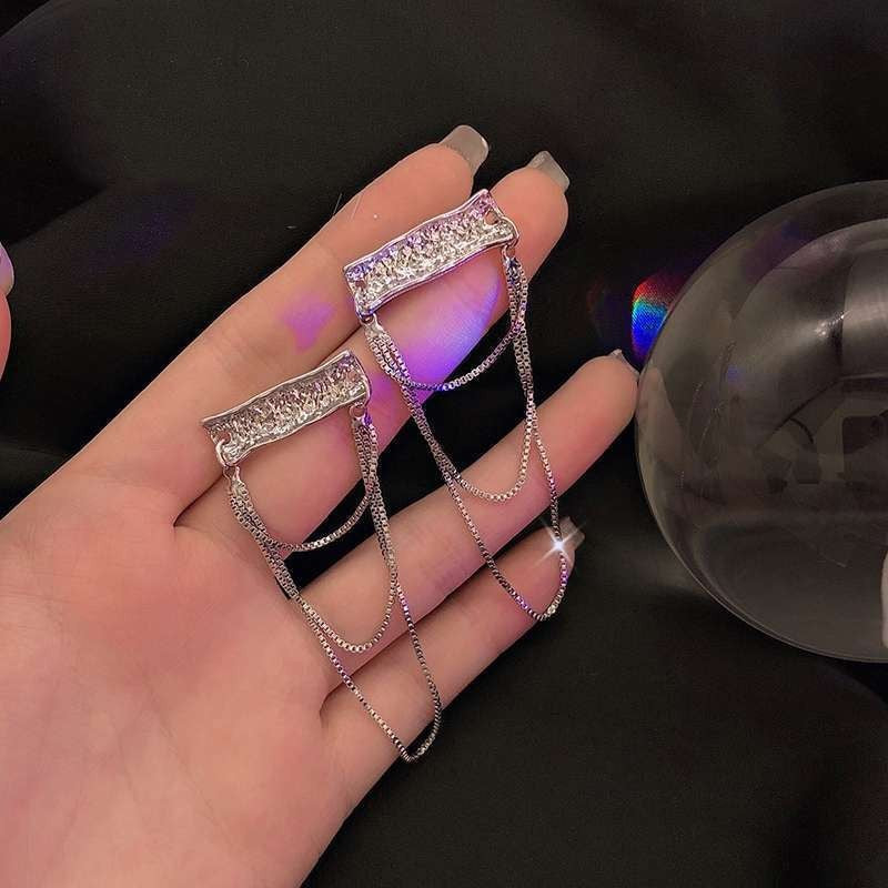 Luxury Fashion Versatile Elegant High-grade Sweet Cool Personality Earrings