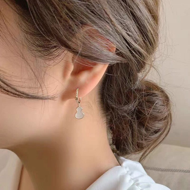 Women's Korean Style Asymmetric Simple Long Personalized Slimming Earrings