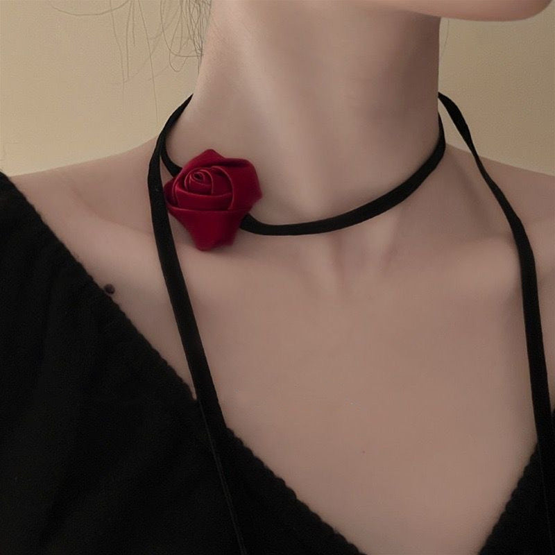 Camellia Female Lolita Dark Clavicle Chain Necklaces