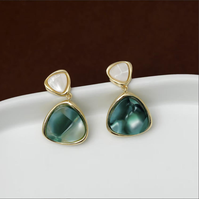 Women's Wine Red Retro Style Ear Clip Without Pierced Elegant Earrings