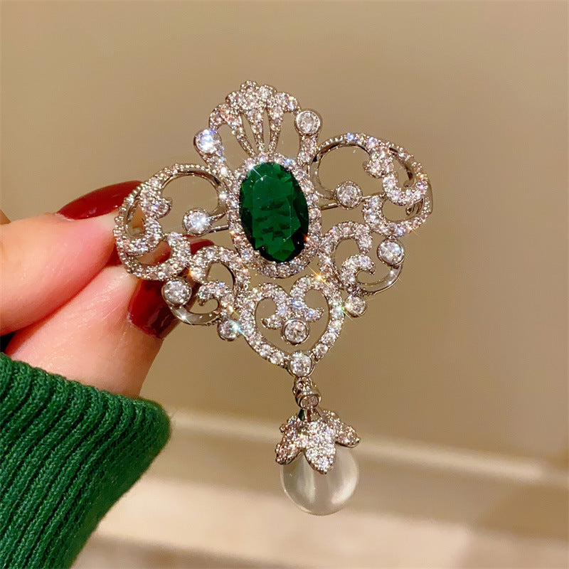 Style Emerald Hollow Full Diamond Lace Brooches