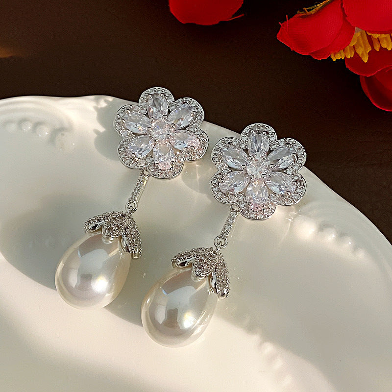 Women's Sier Needle Flower Color Zircon Mori Sweet Fashion Earrings