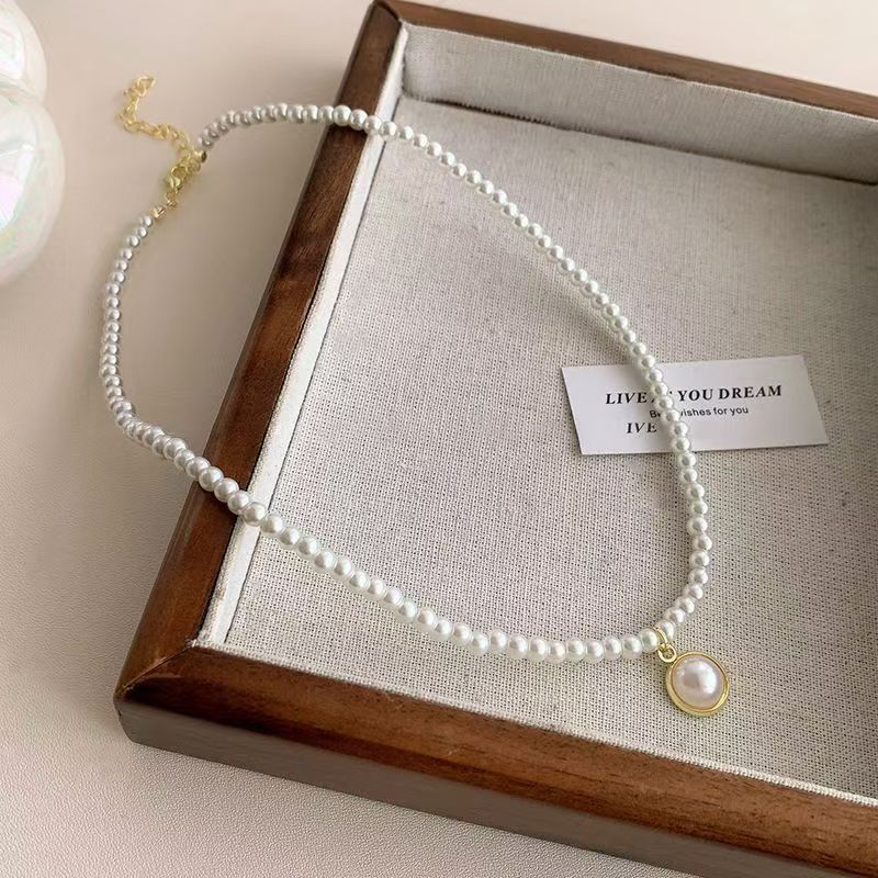 Women's Pearl Light Luxury Minority High-grade Clavicle Chain Necklaces